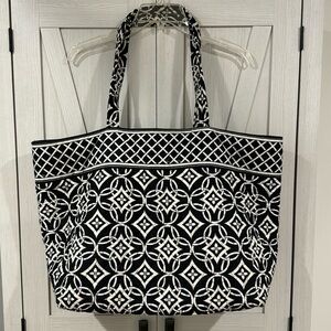 Vera Bradley large tote